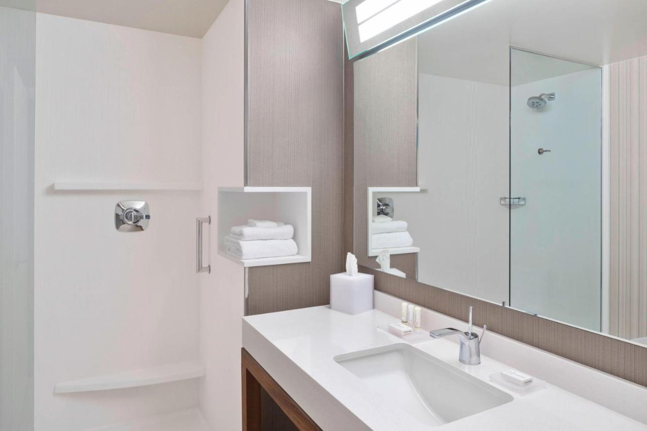 Courtyard By Marriott Albany Troy/Waterfront Hotel Eksteriør billede